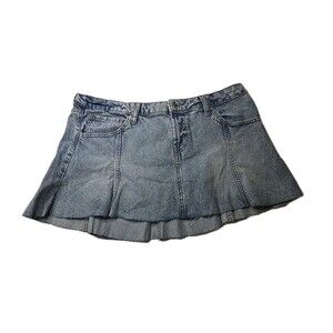 Wild Fable size 14 Womans light wash  3 Pocket Cut Off Mini skirt NWT
